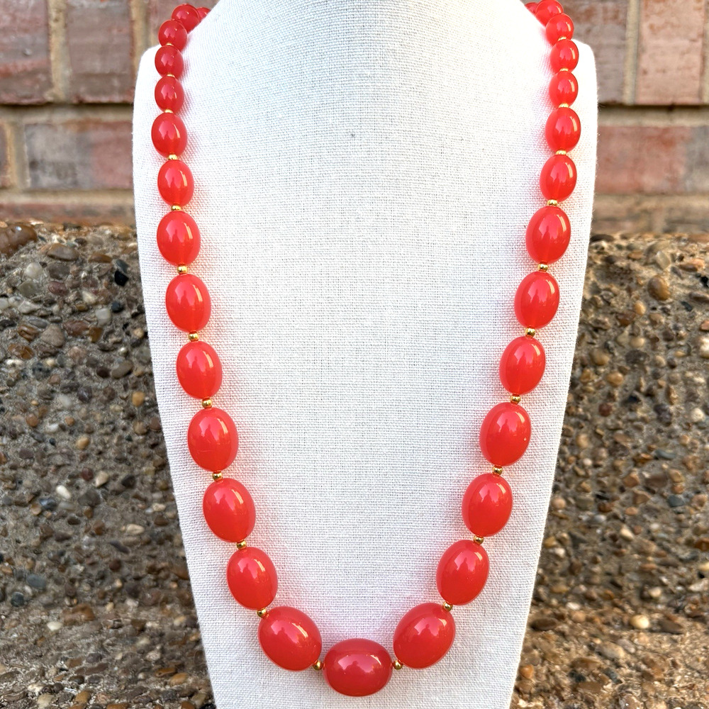 Vintage Joan Rivers Red Acrylic Lucite Graduated Beaded Necklace Gold Tone‎ 32"